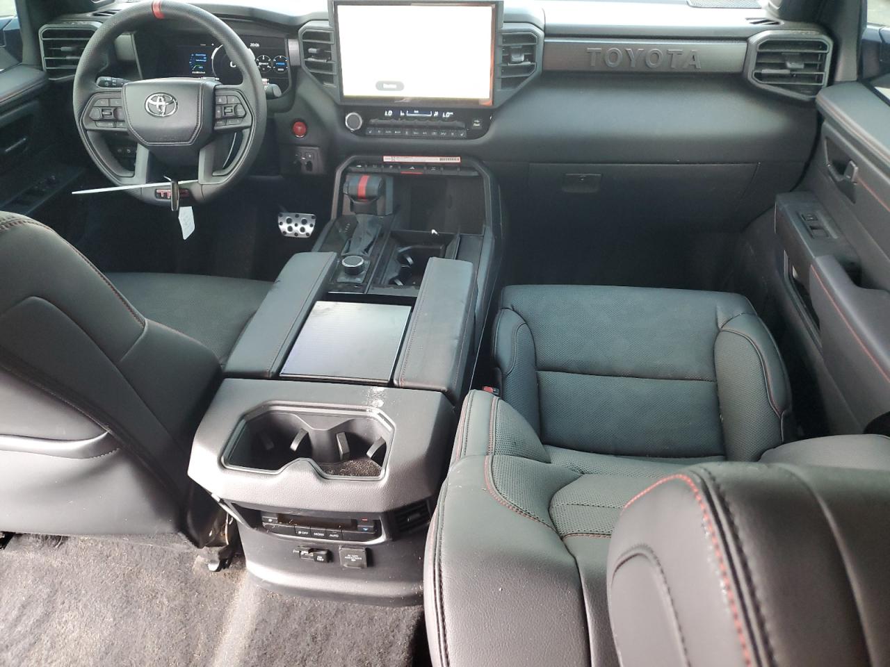 7SVAAABA9SX050618 TOYOTA SEQUOIA 2025