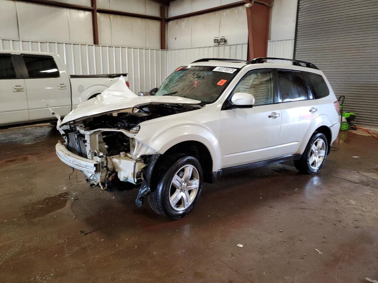 2009 Subaru Forester 2.5X Premium for Sale in Lansing, MI - Front End