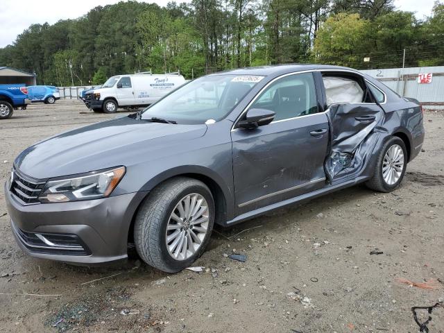  VOLKSWAGEN PASSAT 2017 Gray
