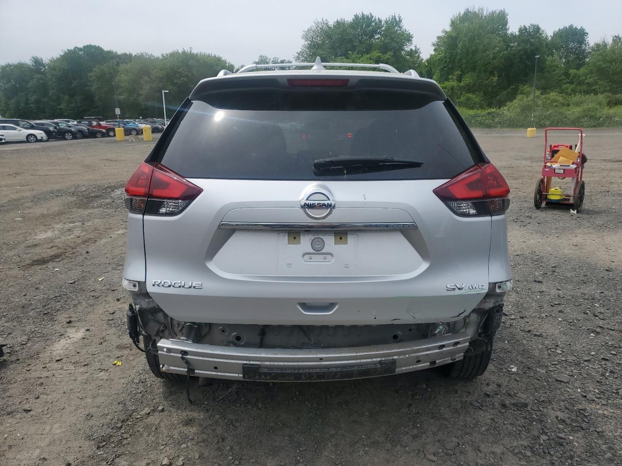 KNMAT2MV4JP617293 NISSAN ROGUE 2018