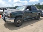 2004 Chevrolet Avalanche C1500 for Sale in Greenwell Springs, LA - Side