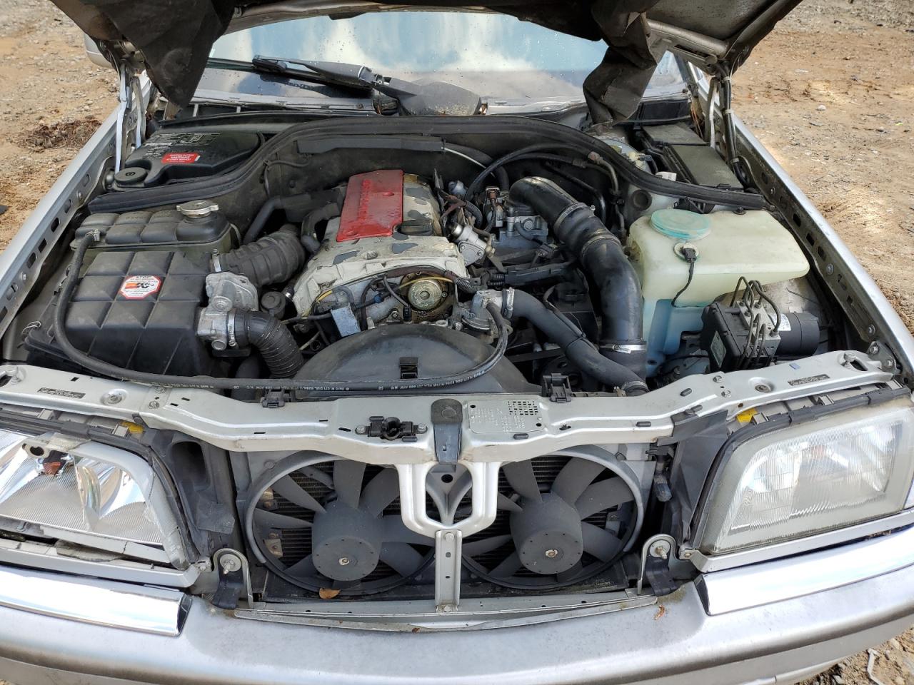 1999 Mercedes-Benz C 230 VIN: WDBHA24G4XA749633 Lot: 56560105