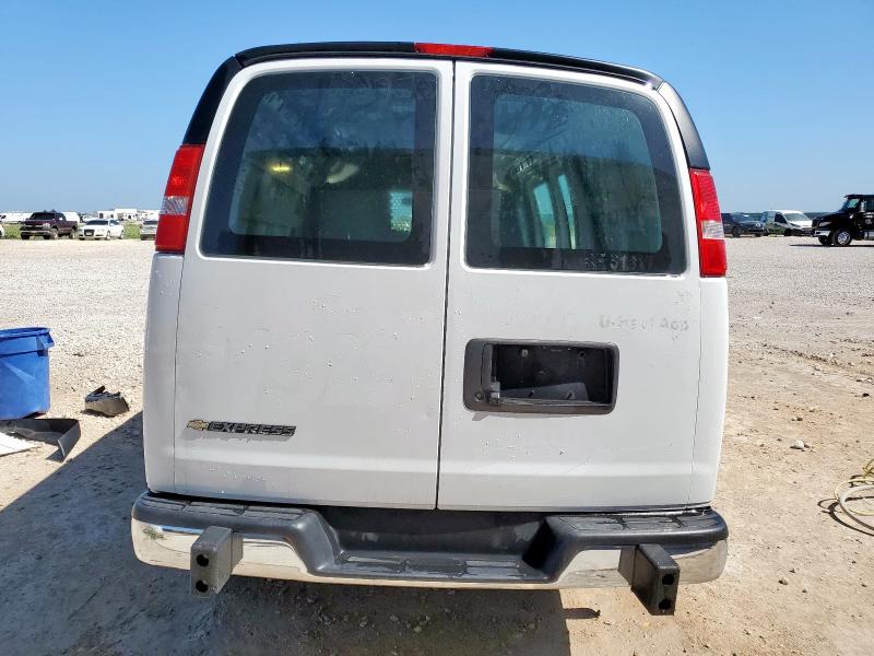  CHEVROLET EXPRESS 2024 Biały