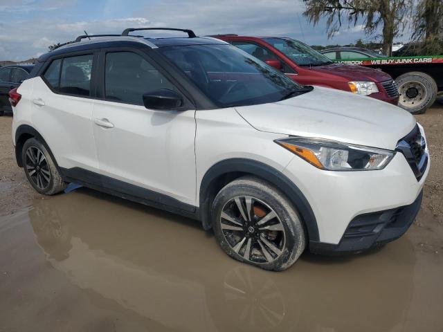  NISSAN KICKS 2018 White