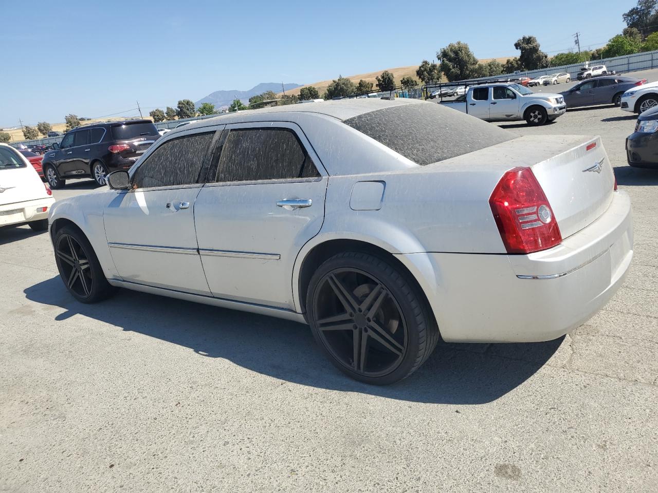 2010 Chrysler 300 Touring silver null gas 2C3CA5CV8AH276233 photo #3