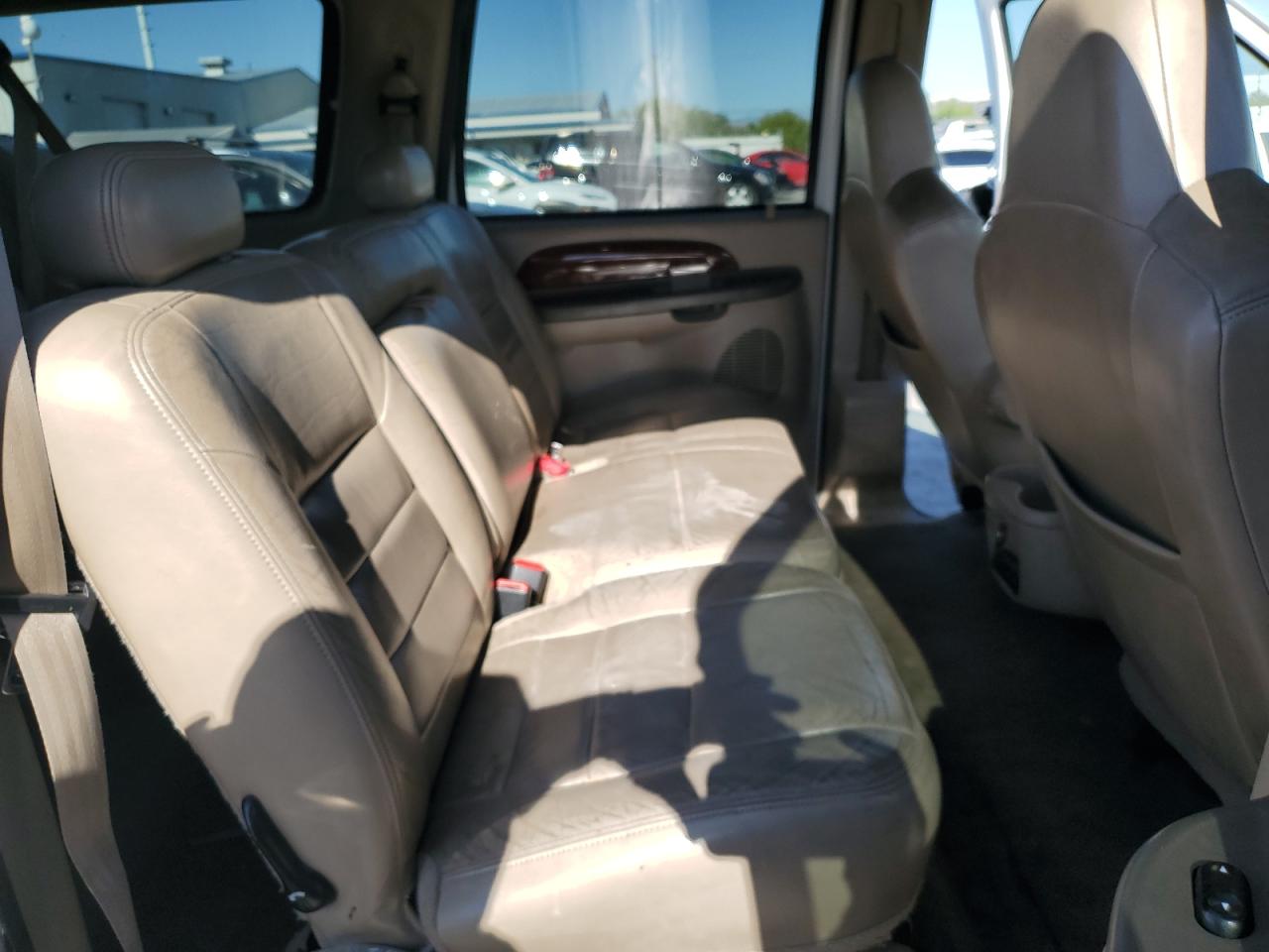 2002 Ford Excursion Limited VIN: 1FMSU43FX2EC06111 Lot: 56150085