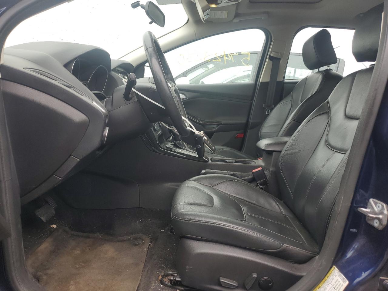 1FADP3N23HL279582 FORD FOCUS 2017