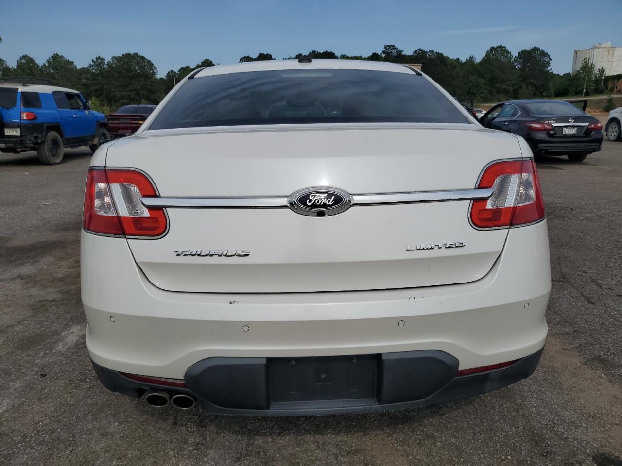 2010 Ford Taurus Limited VIN: 1FAHP2FW4AG144445 Lot: 56878295