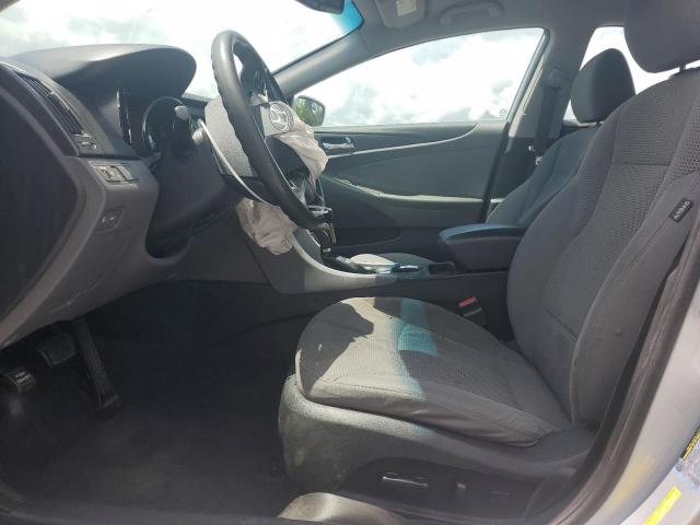  HYUNDAI SONATA 2013 Серебристый