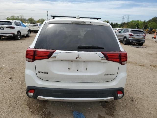  MITSUBISHI OUTLANDER 2017 Biały