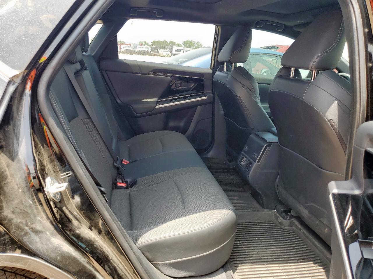 JTMAAAAA7RA050030 TOYOTA BZ4X XLE 2024
