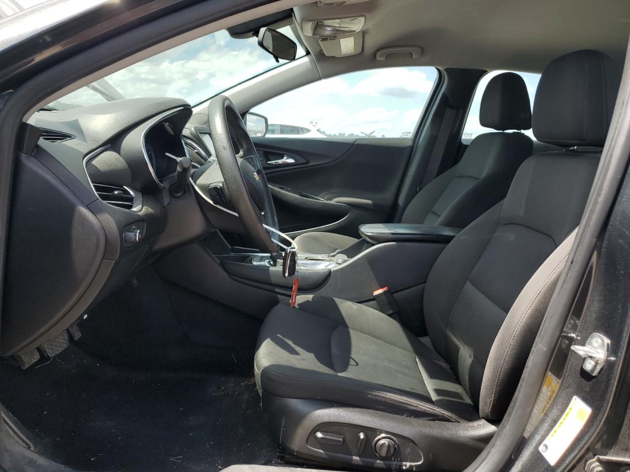 1G1ZD5ST1JF246031 CHEVROLET MALIBU 2018