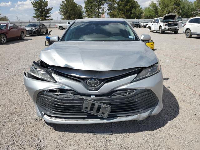  TOYOTA CAMRY 2019 Серебристый