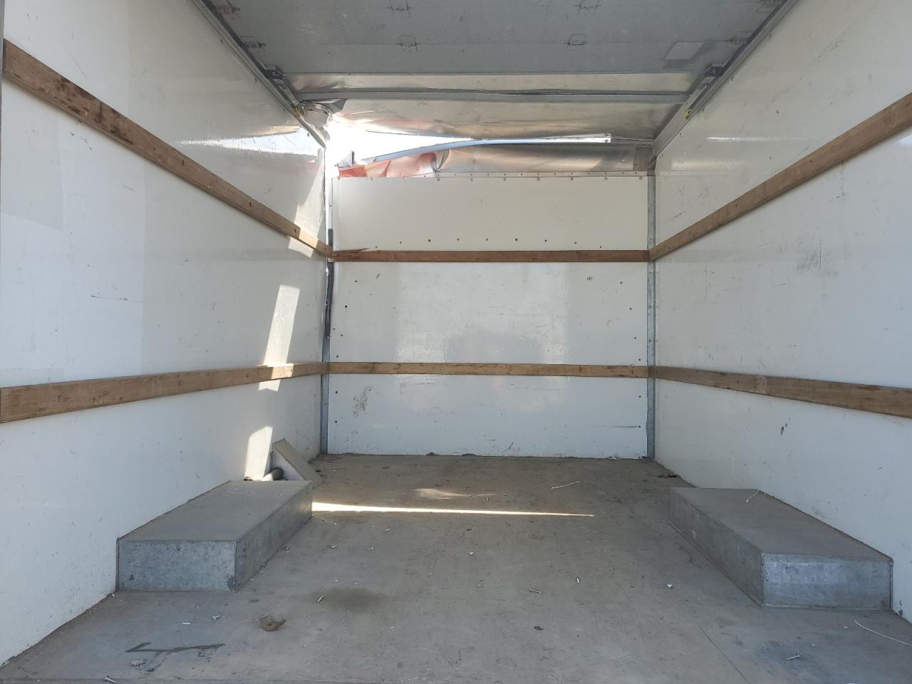 2011 GMC Savana Cutaway G3500 VIN: 1GDY72BA9B1904860 Lot: 55958915