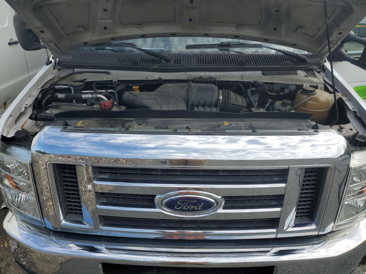 2011 Ford Econoline E350 Super Duty Cutaway Van VIN: 1FDWE3FL3BDB29825 Lot: 55473645