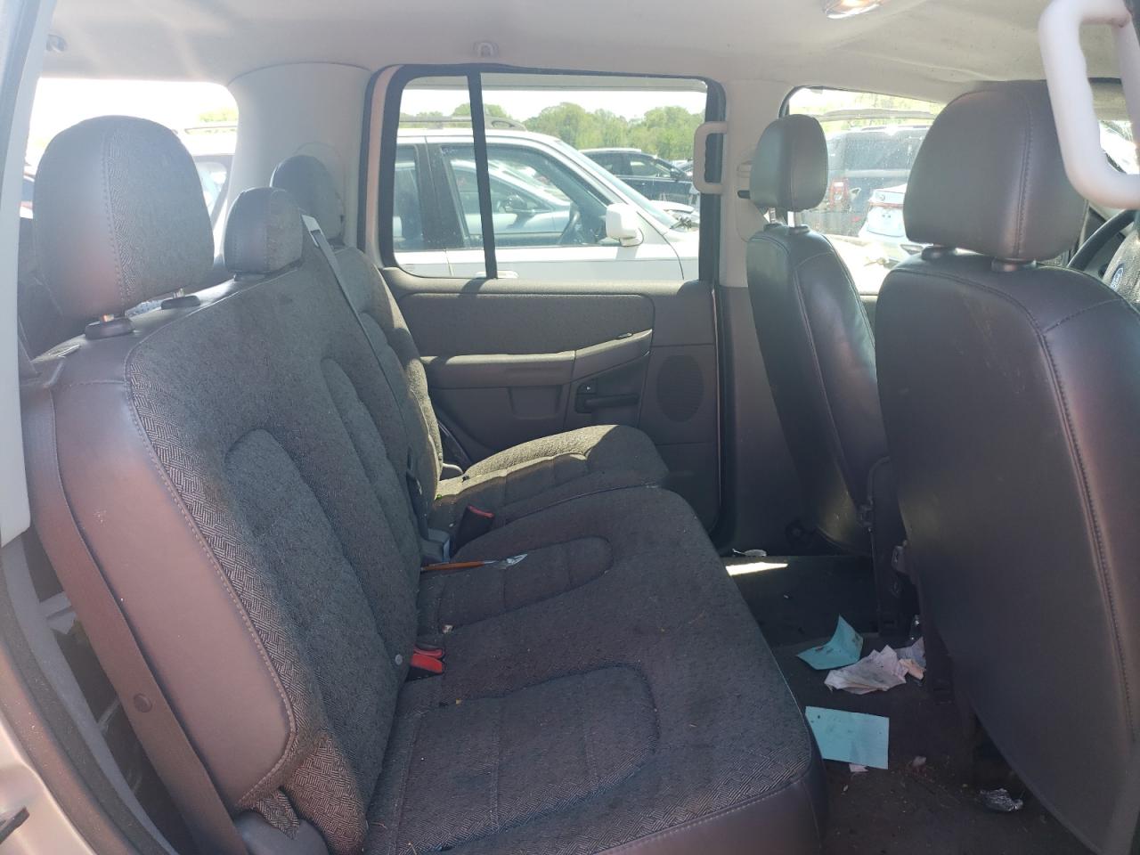2004 Ford Explorer Xls VIN: 1FMZU72K44ZA66745 Lot: 55934795
