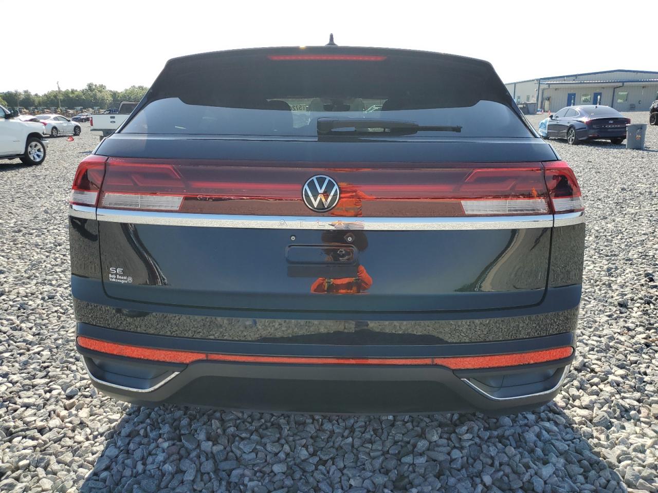 2024 Volkswagen Atlas Cross Sport Se VIN: 1V2DE2CA5RC262903 Lot: 57241995