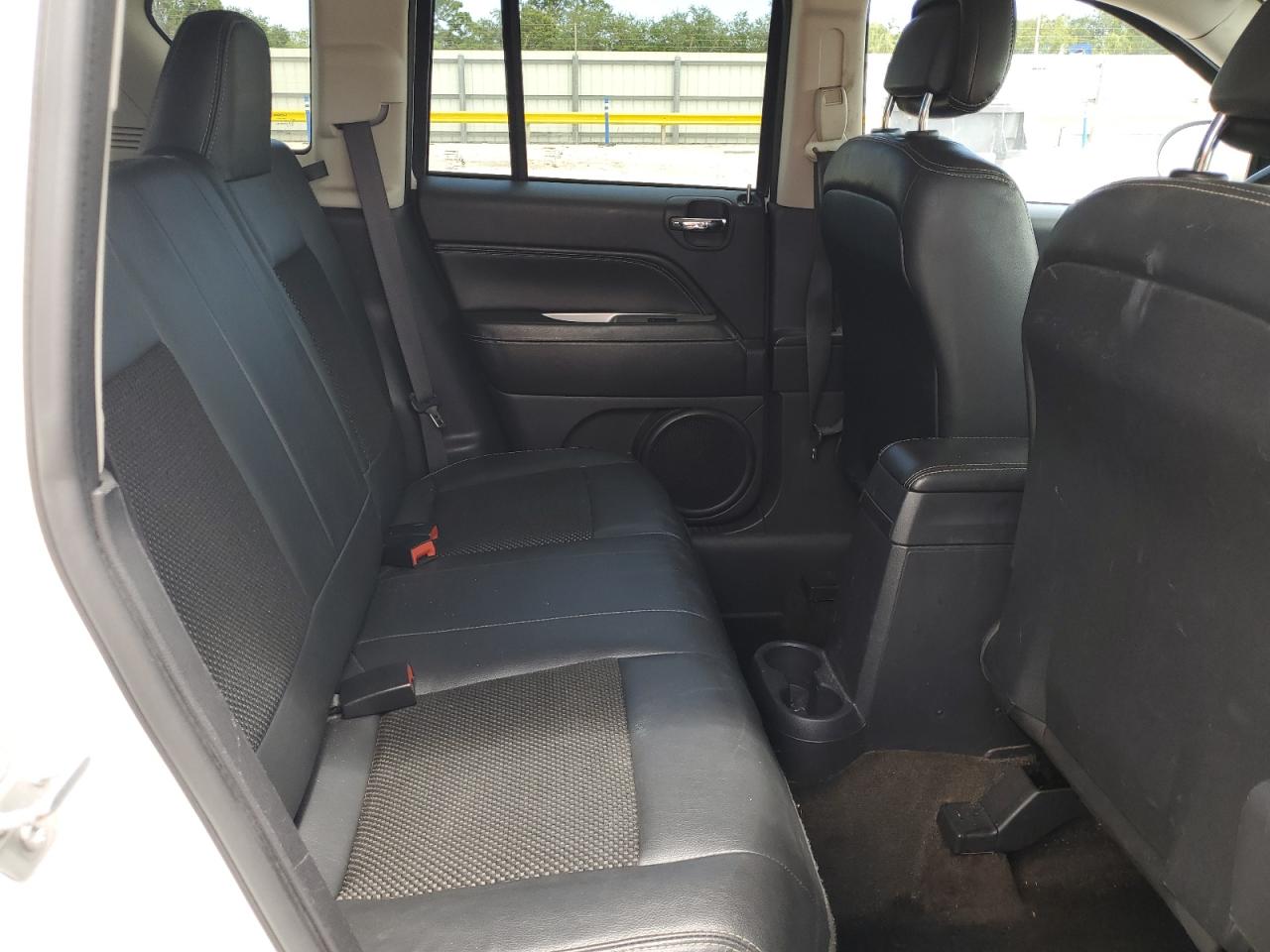 2016 Jeep Compass Latitude VIN: 1C4NJDEB1GD594427 Lot: 56832605