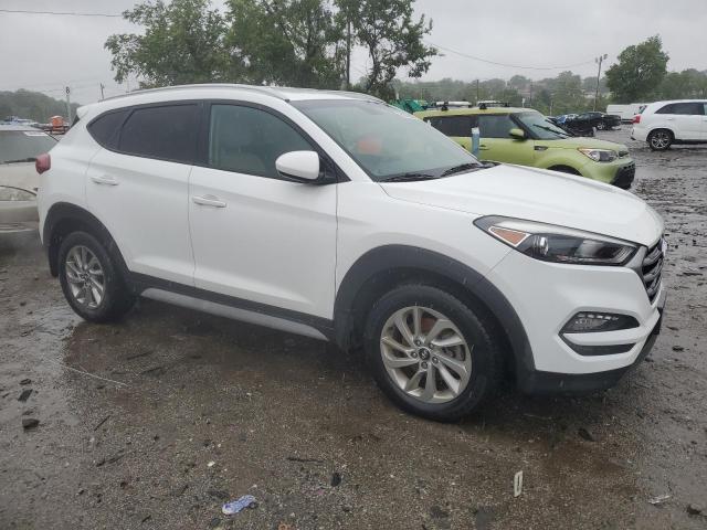  HYUNDAI TUCSON 2018 Белы