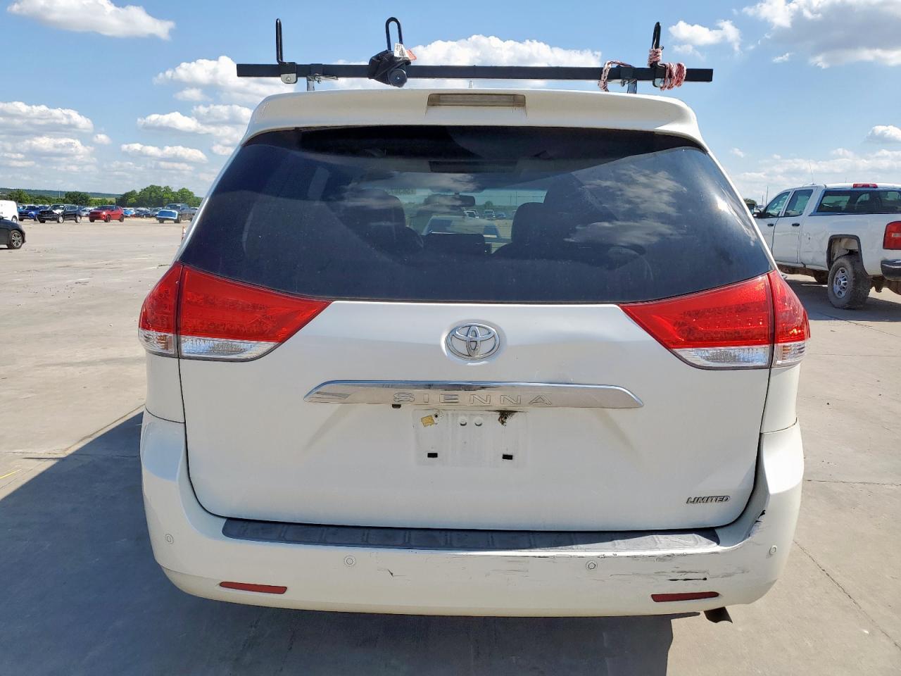 2014 Toyota Sienna Xle VIN: 5TDYK3DCXES480958 Lot: 56367315