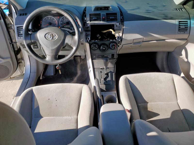  TOYOTA COROLLA 2013 Сріблястий