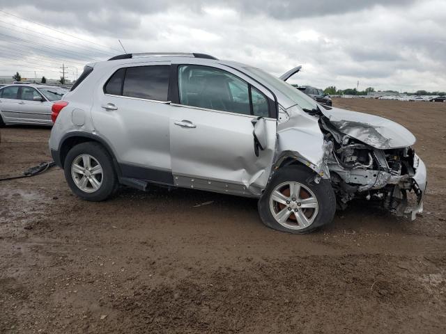 Parquets CHEVROLET TRAX 2017 Srebrny