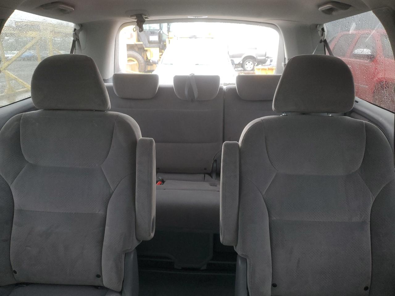 2006 Honda Odyssey Lx VIN: 5FNRL38256B014105 Lot: 56969395