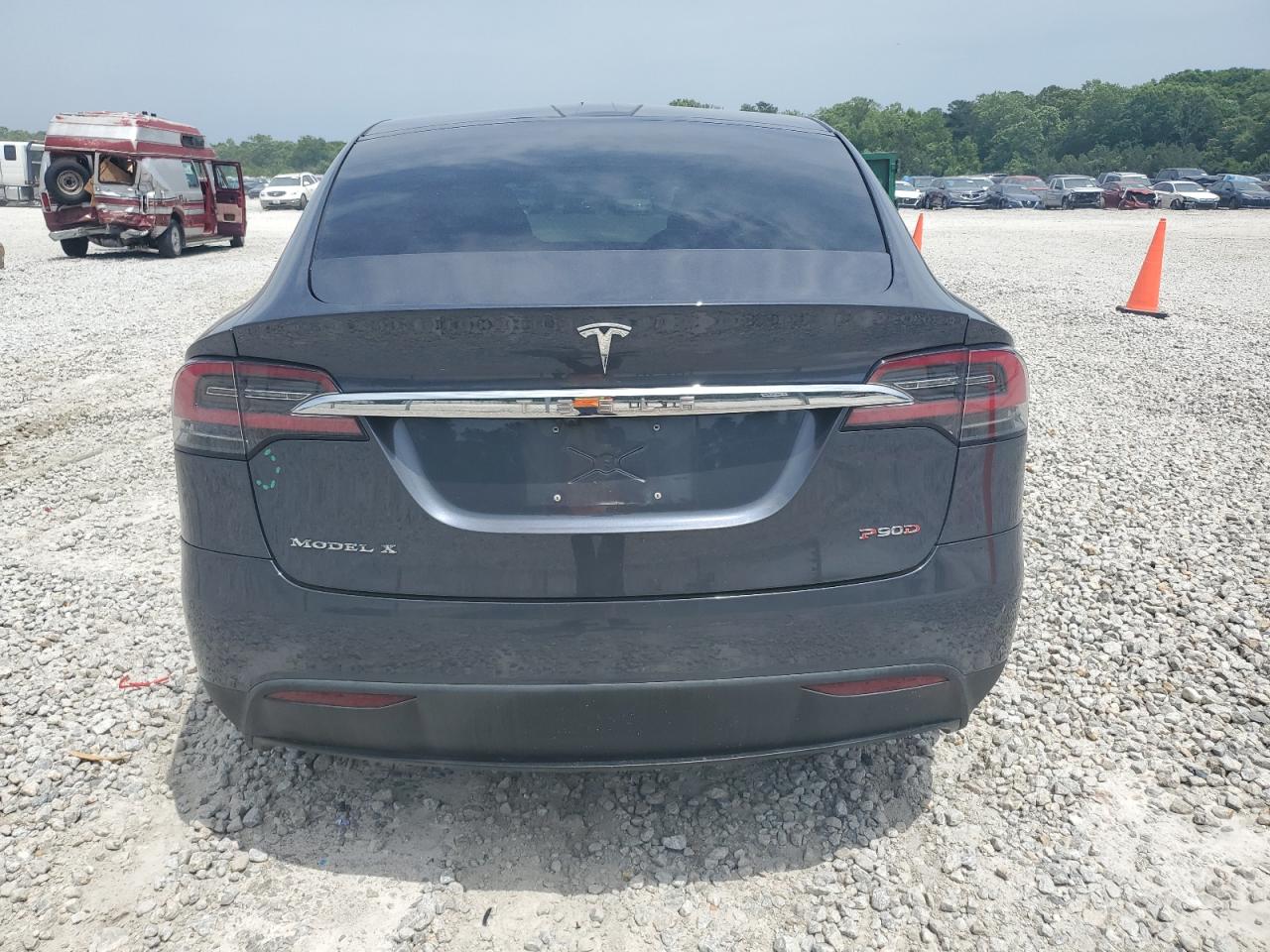2016 Tesla Model X VIN: 5YJXCBE46GF003784 Lot: 56882945