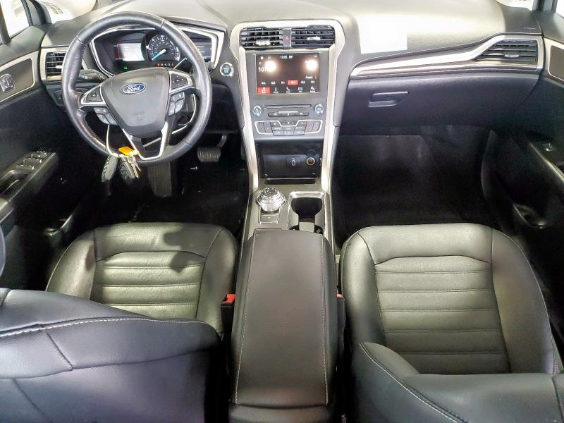  FORD FUSION 2018 Белый