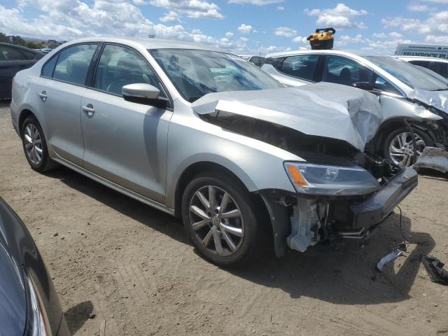  VOLKSWAGEN JETTA 2012 Серебристый