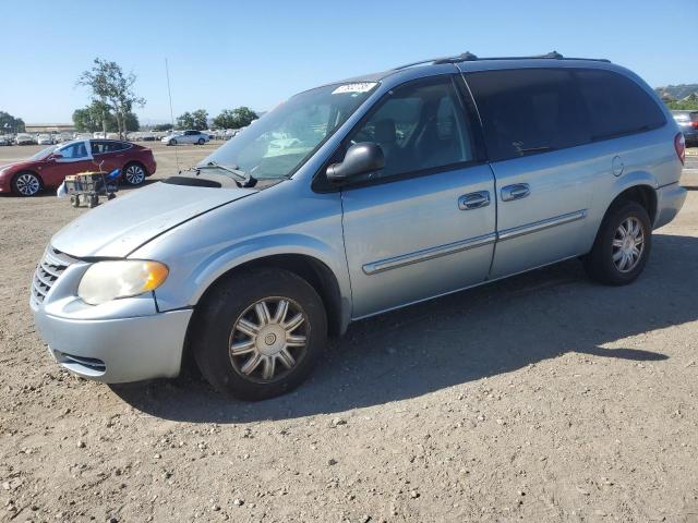 2005 Chrysler Town & Country Touring
