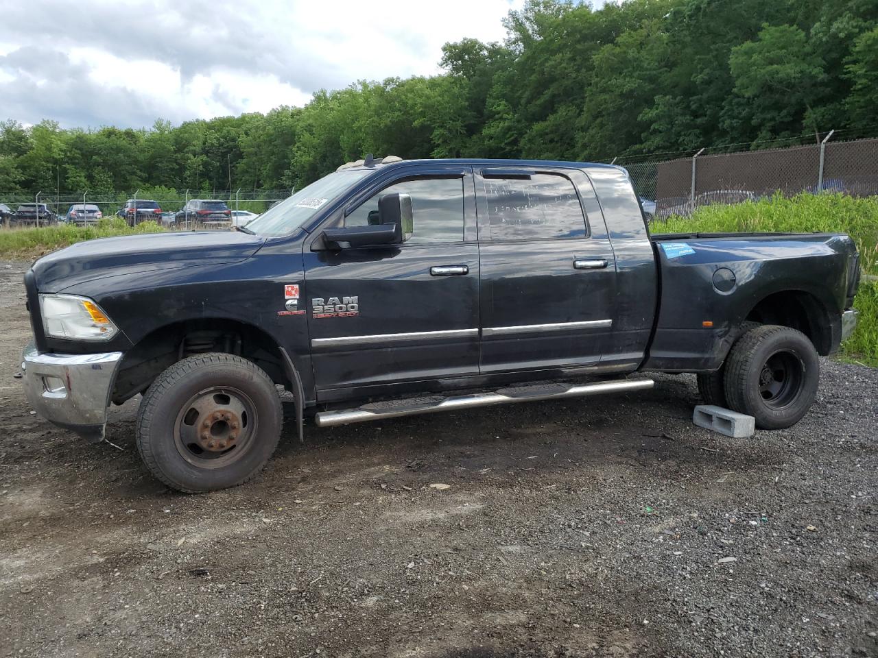 2016 Ram 3500 Slt for Sale in Baltimore, MD - Minor Dent/Scratches
