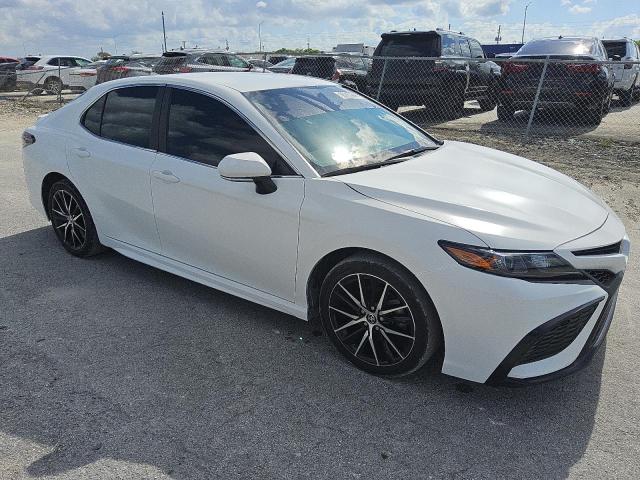  TOYOTA CAMRY 2024 White