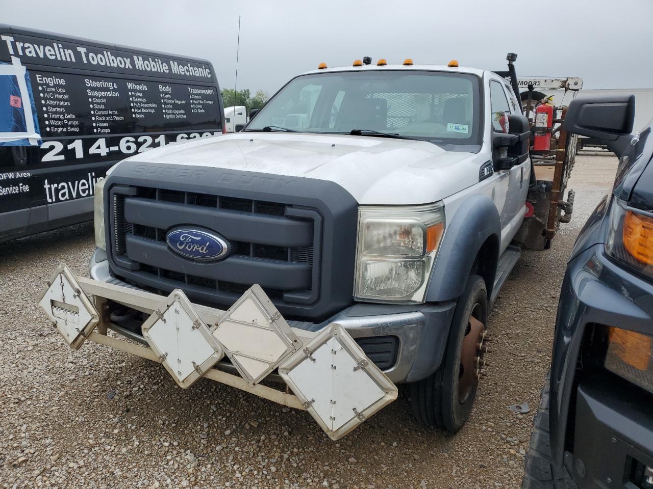 2015 Ford F550 Super Duty იყიდება Wilmer-ში, TX - Minor Dent/Scratches