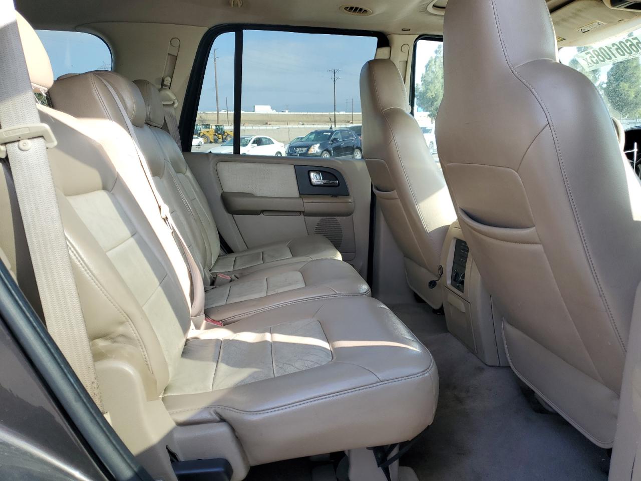 2005 Ford Expedition Eddie Bauer VIN: 1FMFU17505LA24709 Lot: 56061085