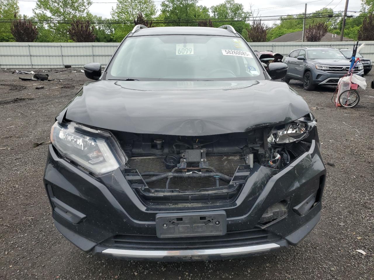 KNMAT2MV7JP531797 NISSAN ROGUE 2018