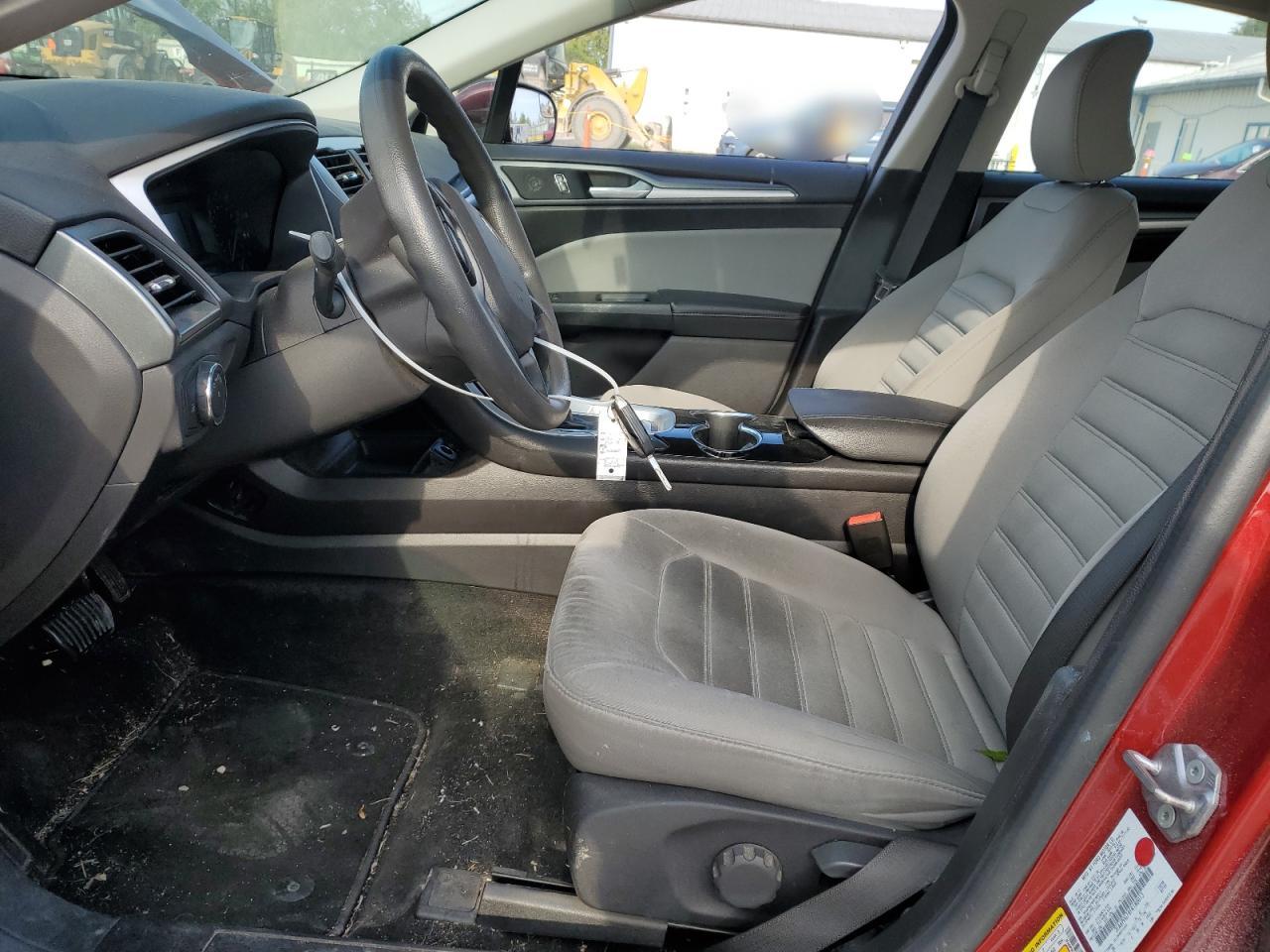 2015 Ford Fusion S VIN: 3FA6P0G78FR180013 Lot: 56060095