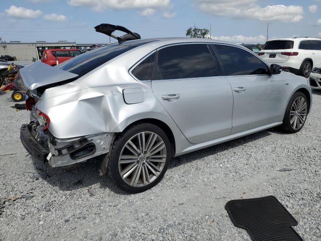  VOLKSWAGEN PASSAT 2015 Srebrny