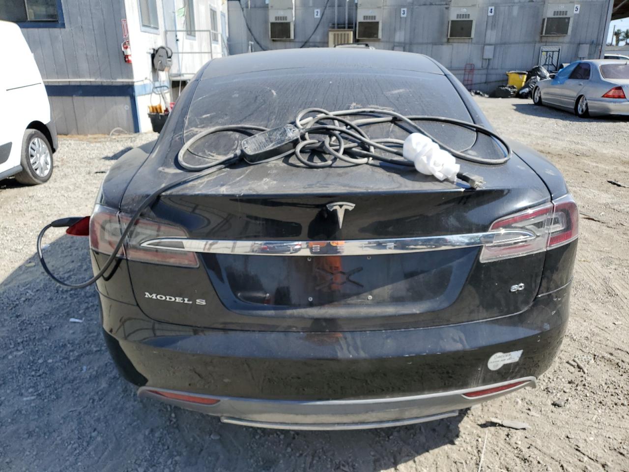 2014 Tesla Model S VIN: 5YJSA1S16EFP34569 Lot: 56563375