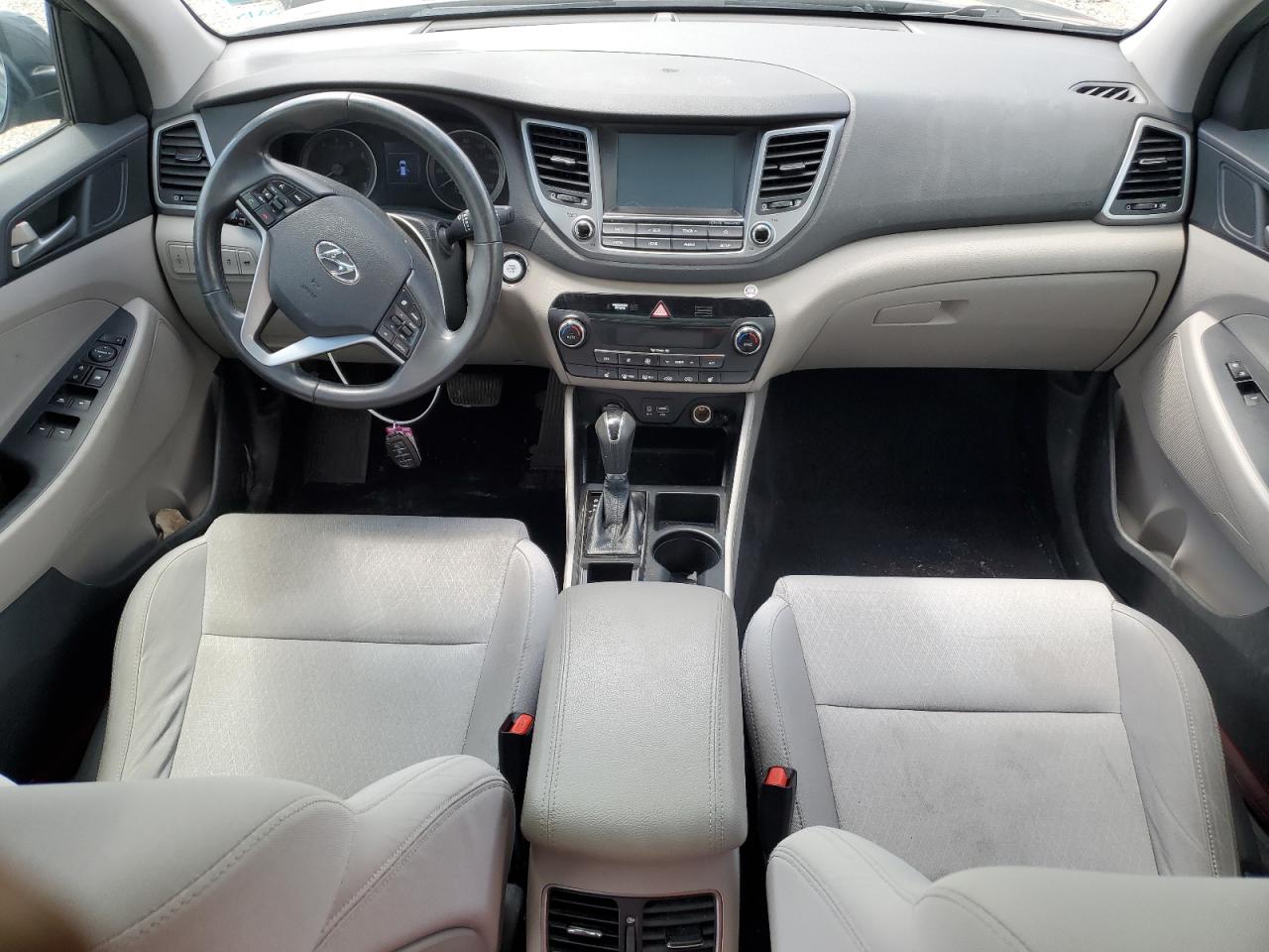 2018 Hyundai Tucson Value VIN: KM8J33A29JU748653 Lot: 56270725