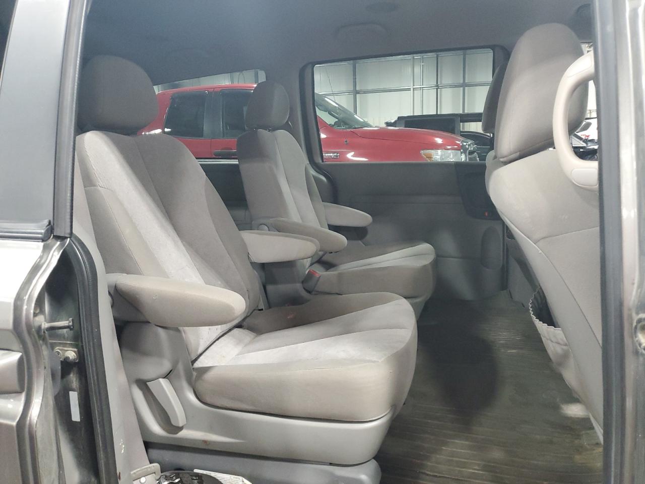 2011 Kia Sedona Lx VIN: KNDMG4C73B6405833 Lot: 56179945