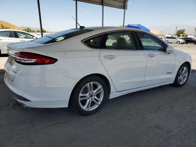 FORD FUSION 2018 Белый