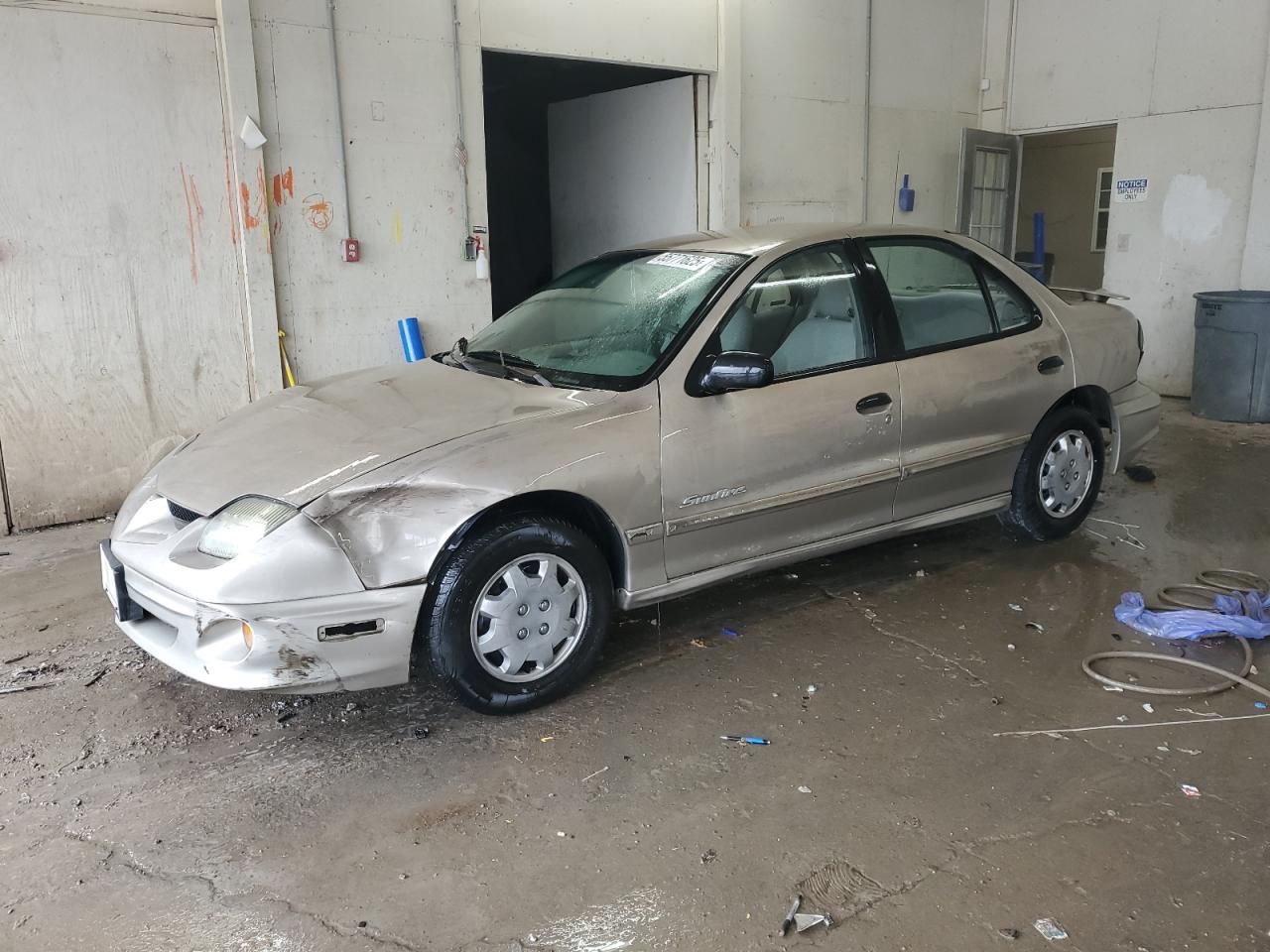 2002 Pontiac Sunfire Se for Sale in Madisonville, TN - All Over