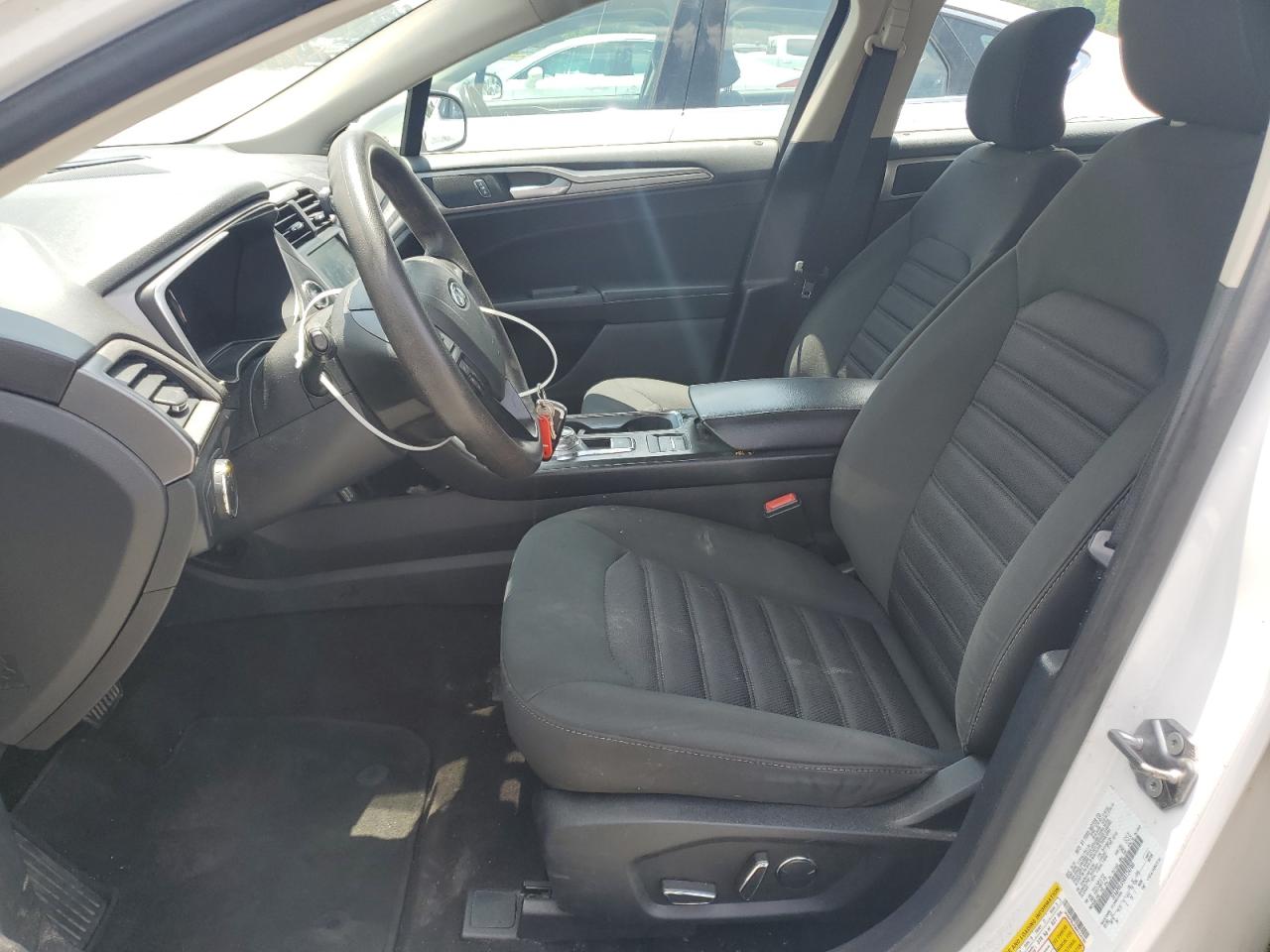 2019 Ford Fusion Se VIN: 3FA6P0LU5KR124780 Lot: 54029005