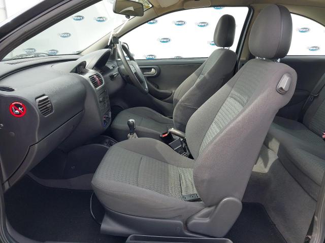 2002 VAUXHALL CORSA SXI