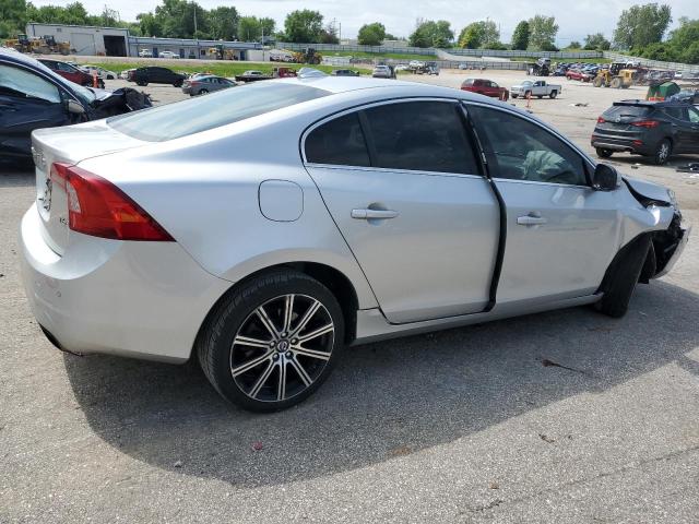 Седани VOLVO S60 2015 Сріблястий