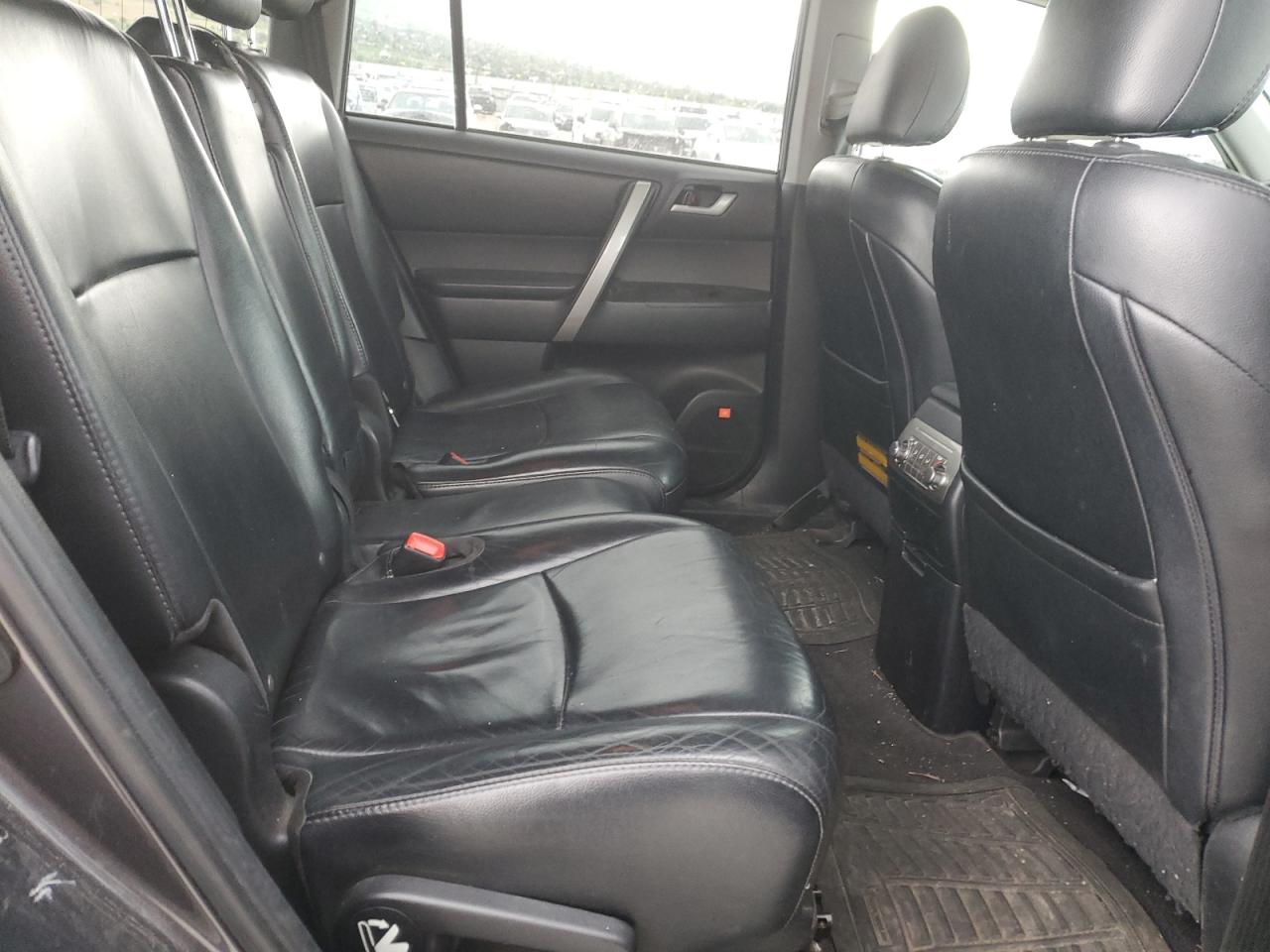2012 Toyota Highlander Base VIN: 5TDBK3EH8CS161359 Lot: 57049555