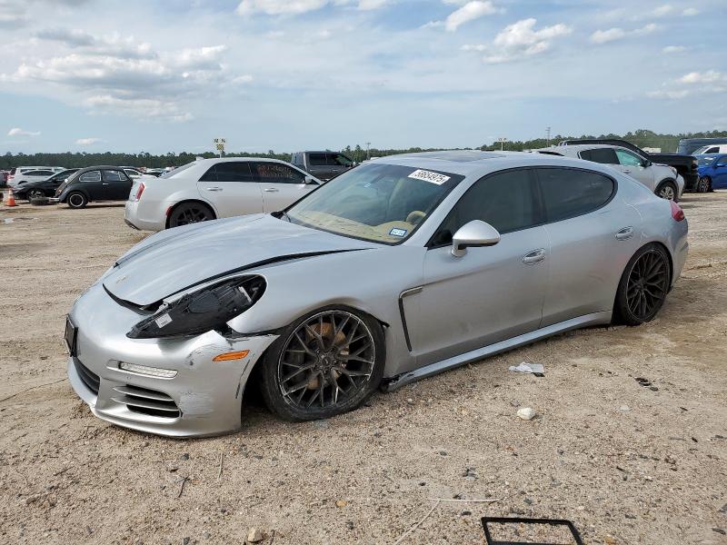 2014 Porsche Panamera 2