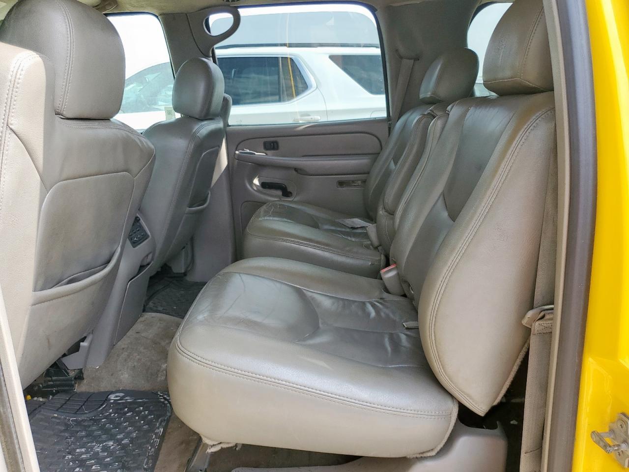2004 Chevrolet Suburban K1500 VIN: 1GNFK16ZX4J277164 Lot: 57892595