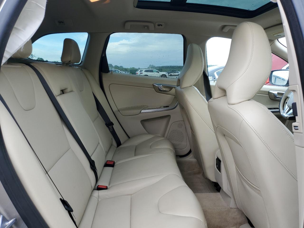 2015 Volvo Xc60 T6 Premier VIN: YV4902RK5F2731685 Lot: 56109935